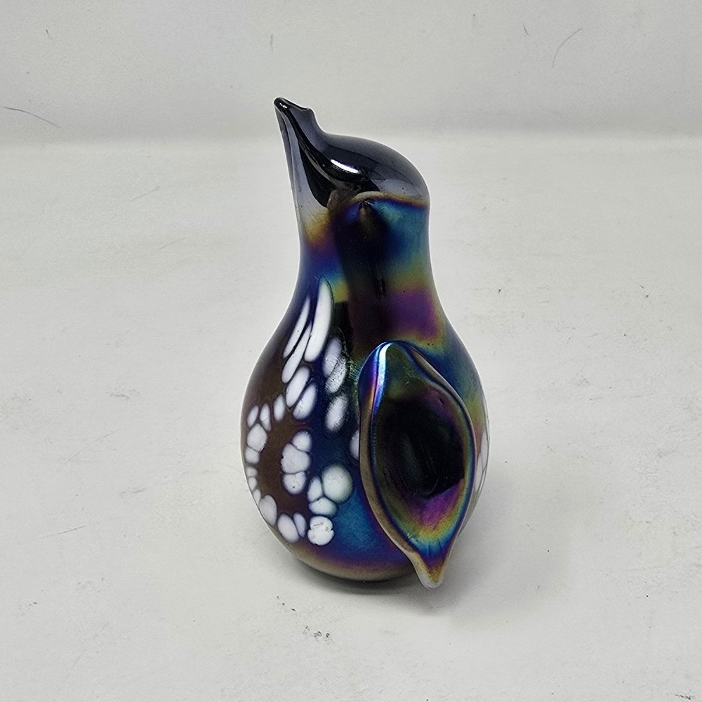Vtg pele of Hawaii iridescent art glass penguin paperweight figurine mid century